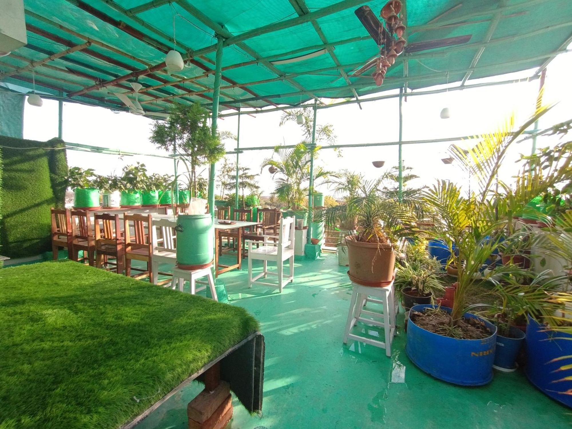 Choudhary White House Udaipur Apartment Exterior foto